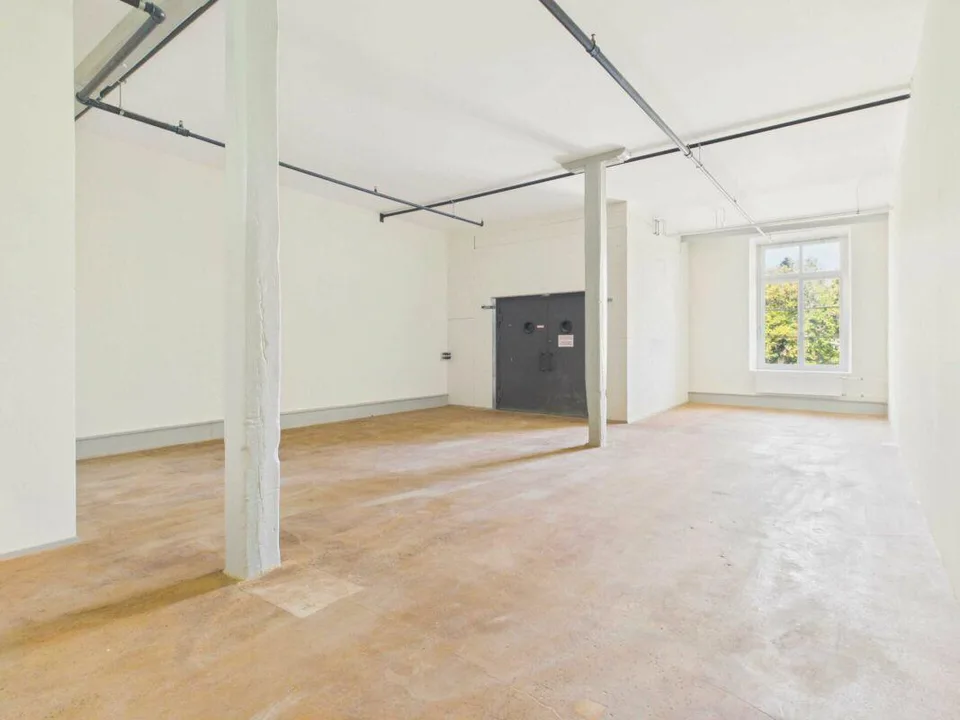 70 m2 Gewerbeflächen in modernem Gewerbehaus mit direktem Warenlift...