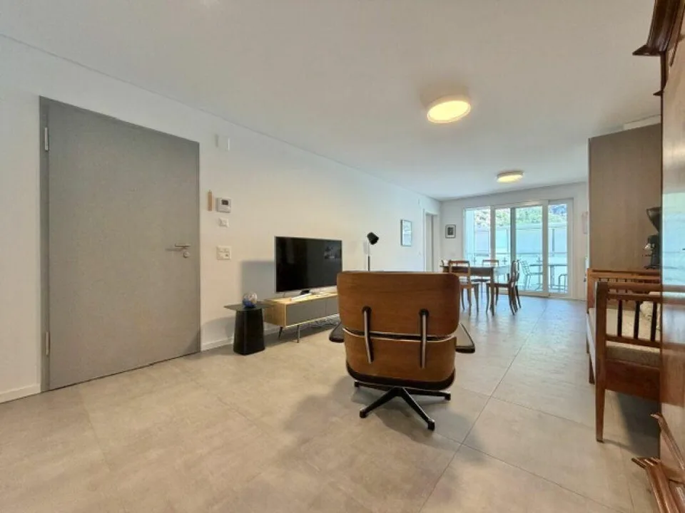 ZU VERKAUFEN IN MAGGIA - Helle 2.5 Zimmerwohnung