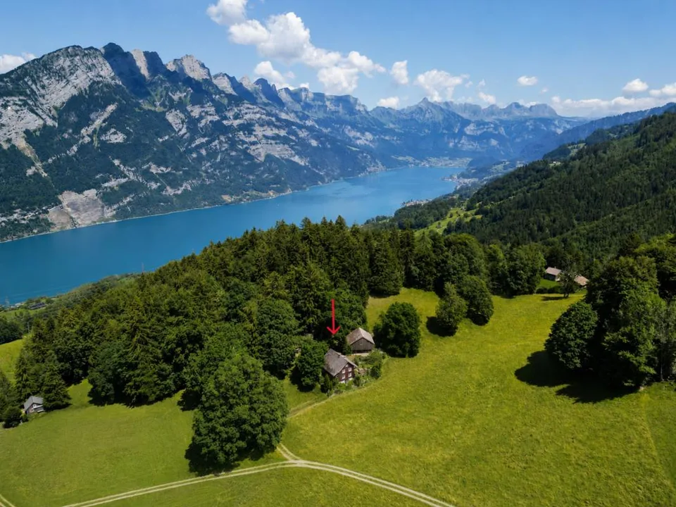 Casa indipendente e spaziosa per week-end e vacanze in posizione soleggiata a Obstalden