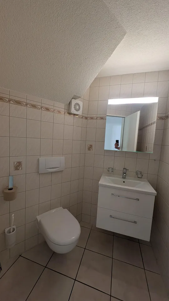 5.5-Zimmer-Maisonettewohnung mit Loggia im Herzen von Giebenach – foto 11 di 11