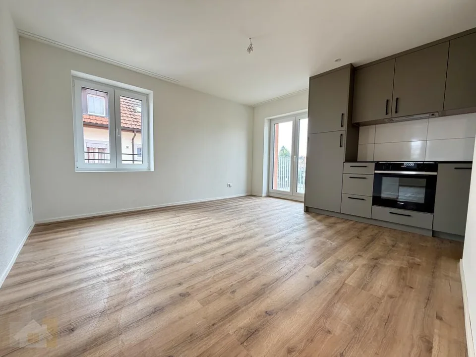NEUE TOP MODERNE WOHNUNG AN ZENTRALER LAGE