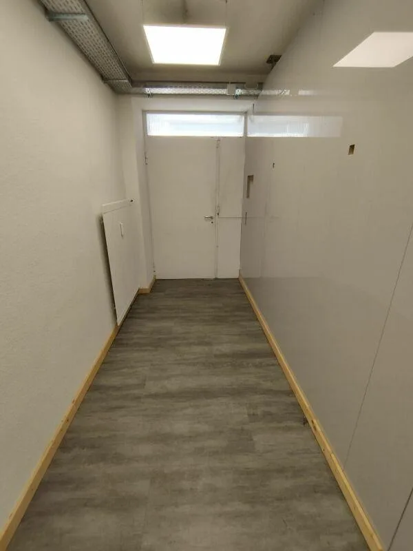 Gewerbe/Büro/Lager in Binningen