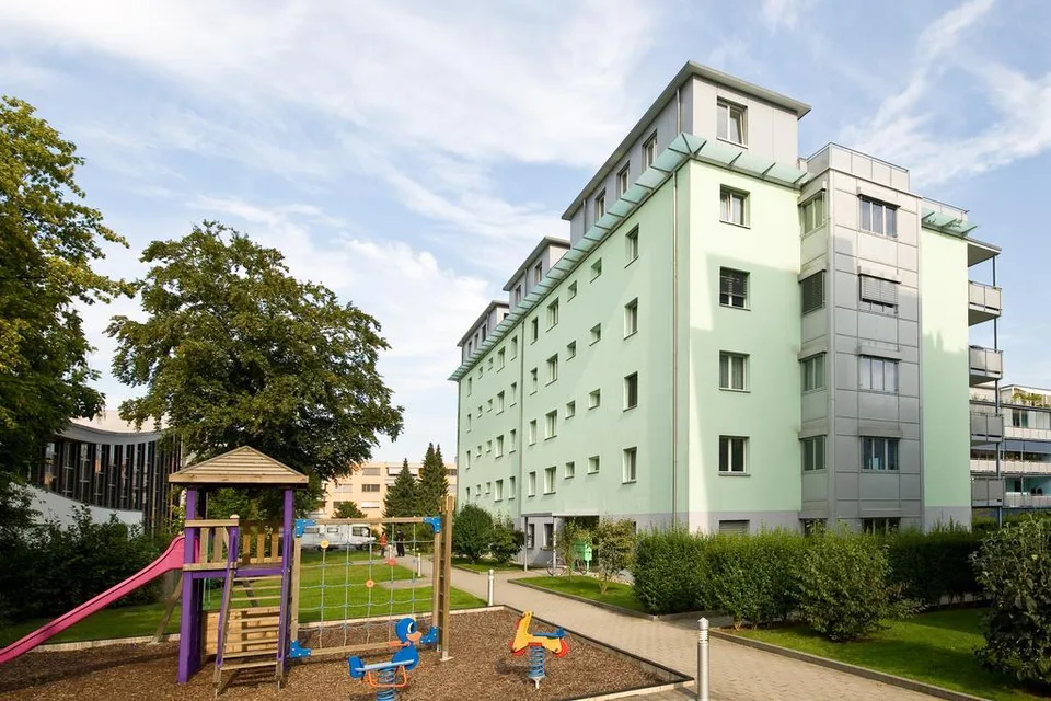 Einstellhallenplatz in zentraler Lage in Suhr zu vermieten