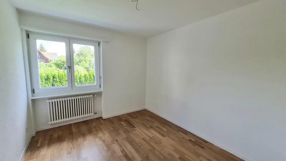 Moderne 3.0 Zimmerwohnung mit grossem Balkon!