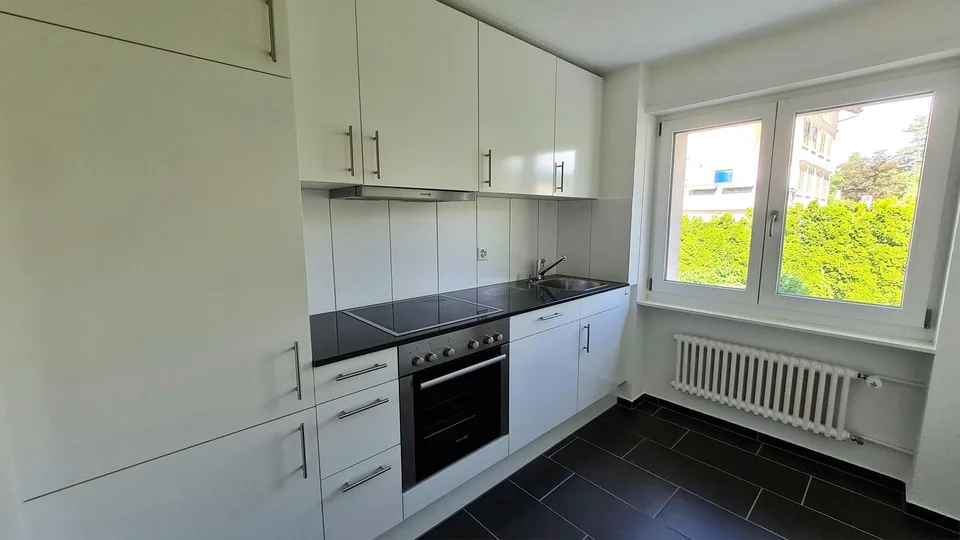 Moderne 3.0 Zimmerwohnung mit grossem Balkon!