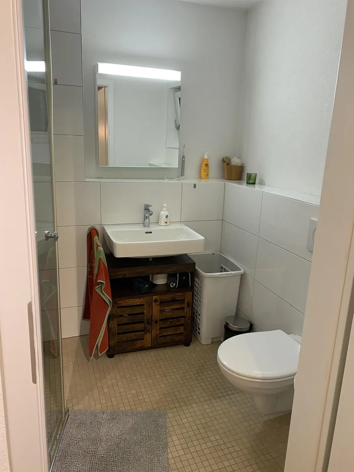 Sonnige und ruhige 2 1/2 Zimmerwohnung