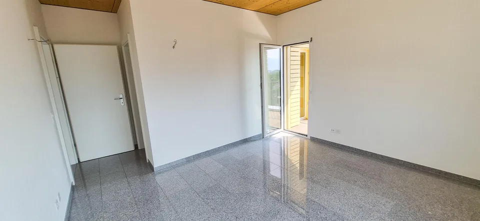 Losone - geräumiges 2-Zimmer-Attikapartment (Ref. 1514-3) – Foto 12 von 16