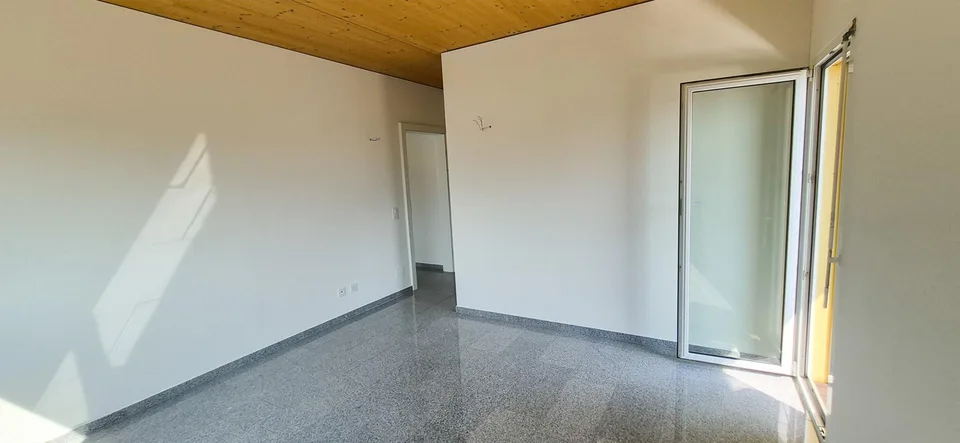 Losone - geräumiges 2-Zimmer-Attikapartment (Ref. 1514-3) – Foto 13 von 16