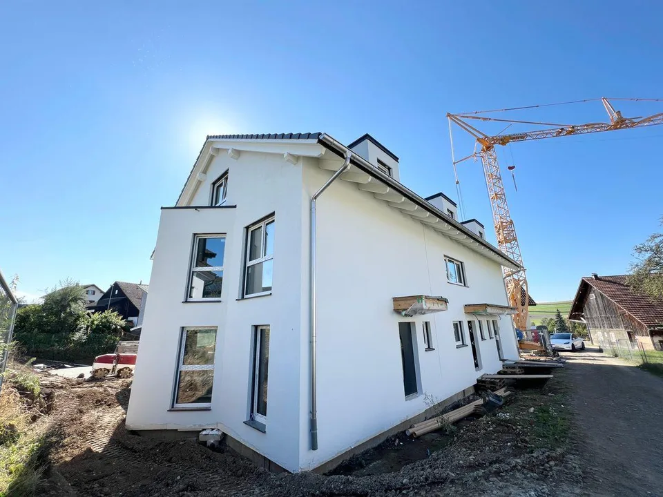 INVESTOREN/HANDWERKER AUFGEPASST: EDELROHNEUBAU ZUM SELBER AUSBAUEN!