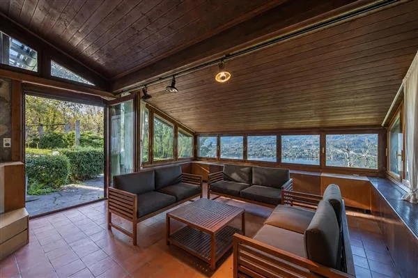Montagnola: 6-room villa