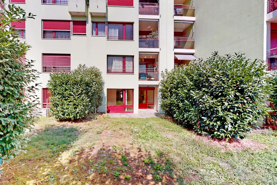 Three-room apartment on the ground floor