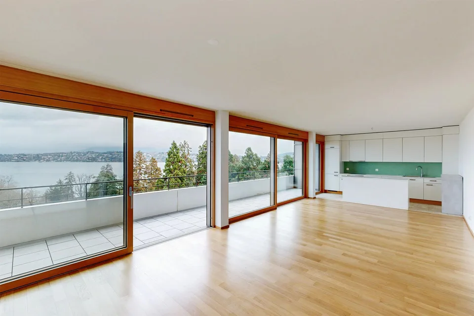 Spacieux appartement de 6.5 pièces au 8ème étage