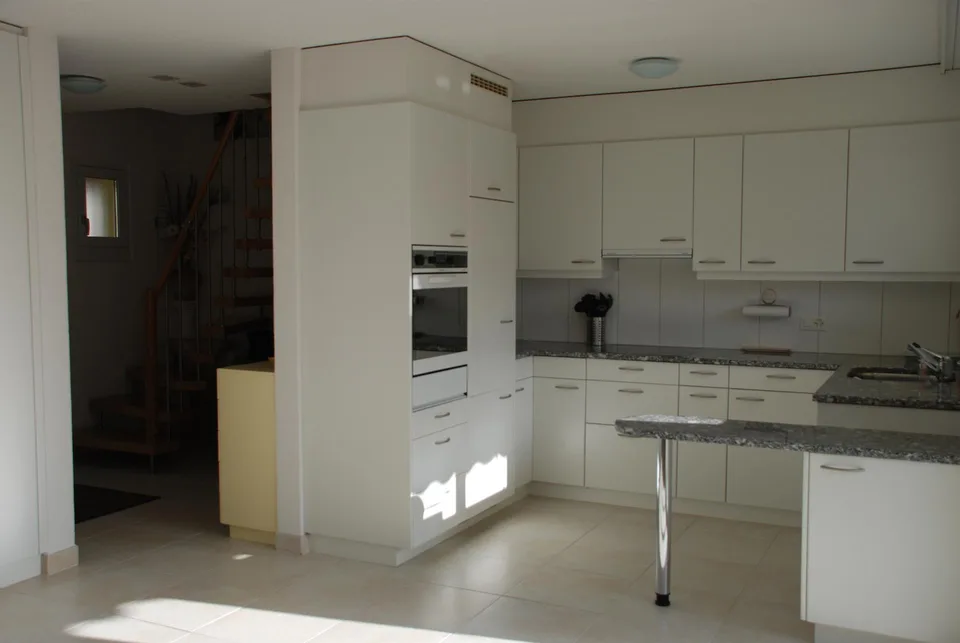 Stilvolle 4.0-Zimmer-Maisonette mit Galerie & Balkon