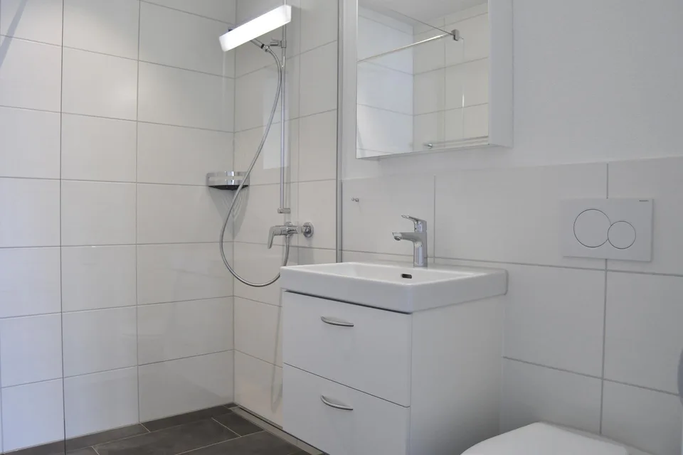 Kleinbüro in Neubau für 4 Arbeitsplätze - B102