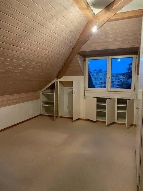 Attic apartment with 6 ½ rooms, 1207 Geneva
