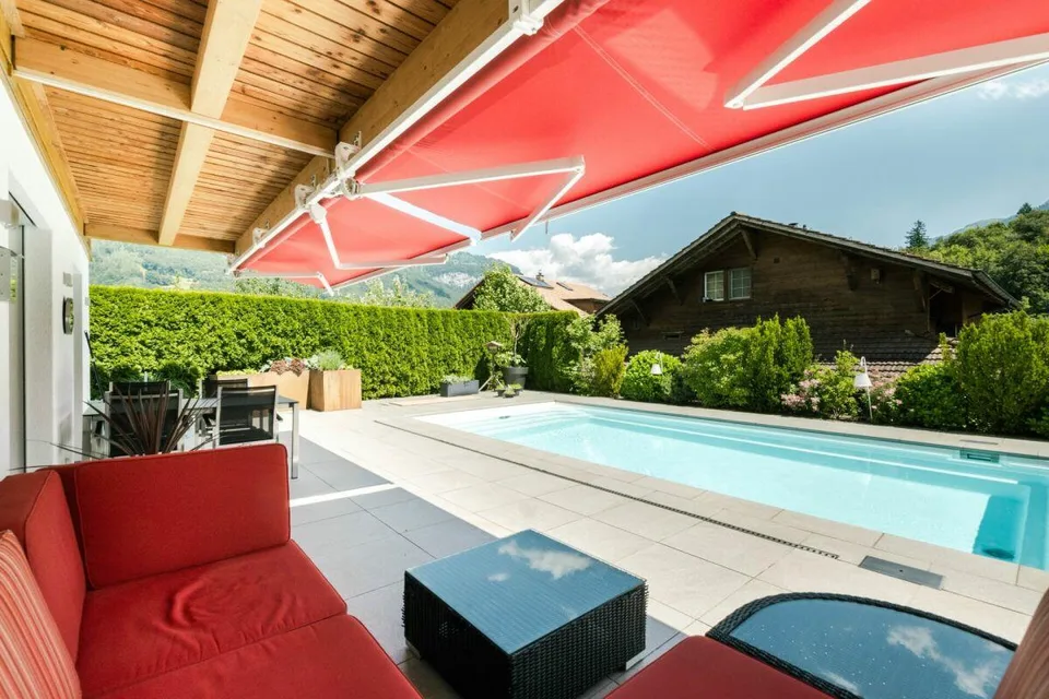 Exklusives Einfamilienhaus mit Pool in Hofstetten – photo 10 of 13