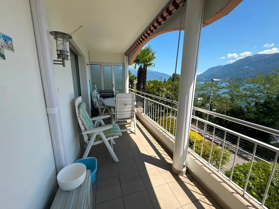 sonnige 4,5 Zimmerwohnung an Panoramaseeblicklage / appartamento di...