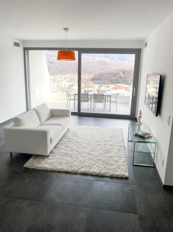 Spazioso 2.5 locali con terrazza a Gravesano