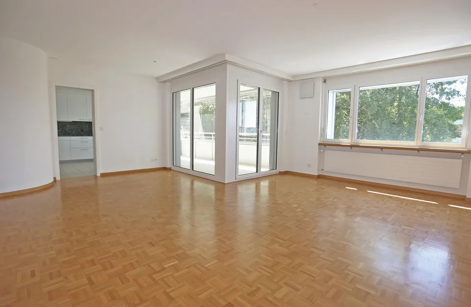 4.5-Zimmer-Wohnung, ruhig und naturnah gelegen