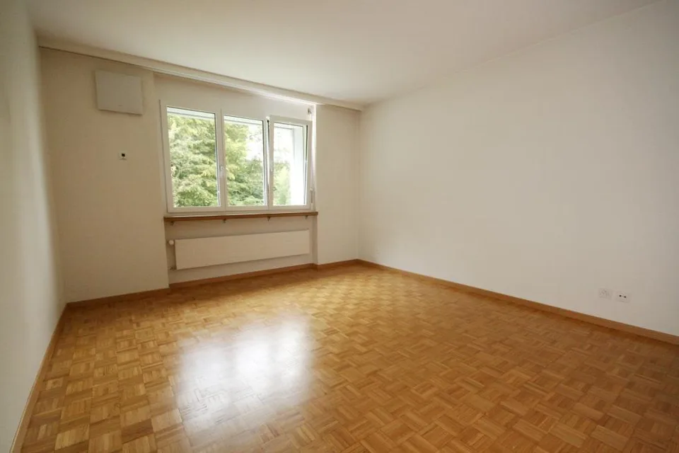 4.5-Zimmer-Wohnung, ruhig und naturnah gelegen