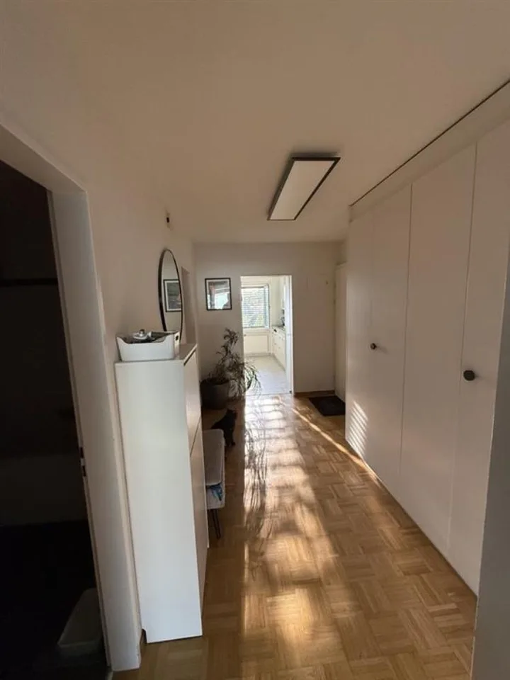 Attraktive und grosszügige 2-Zimmer-Wohnung in Wallisellen