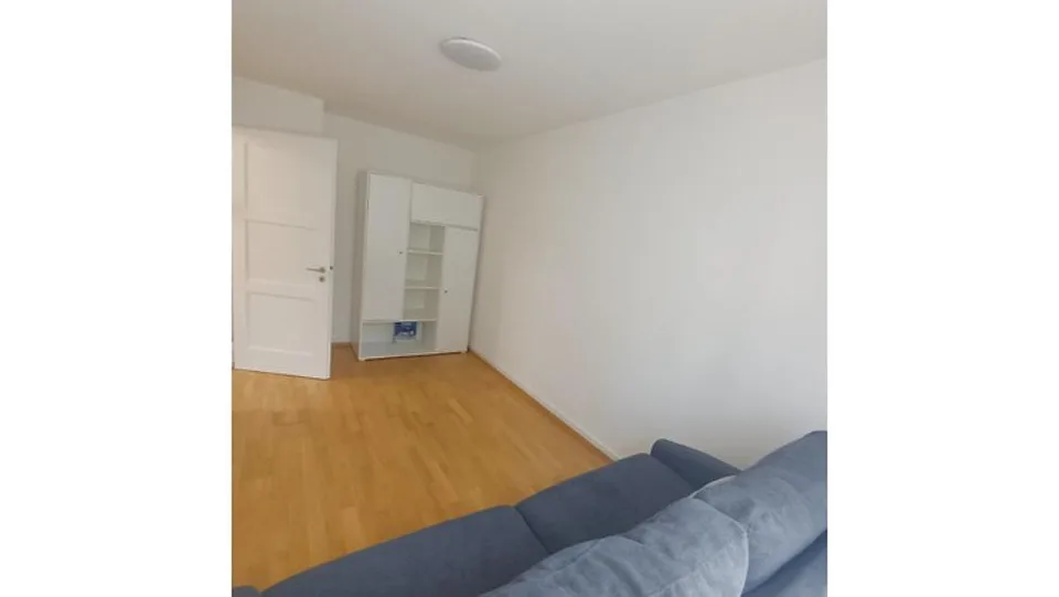 2 ZI-WOHNUNG IN ZÜRICH - KREIS 9 ALTSTETTEN, MÖBLIERT, TEMPORÄR