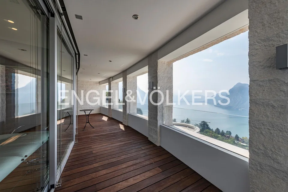 Esclusivo duplex con vista lago unica – foto 15 di 18