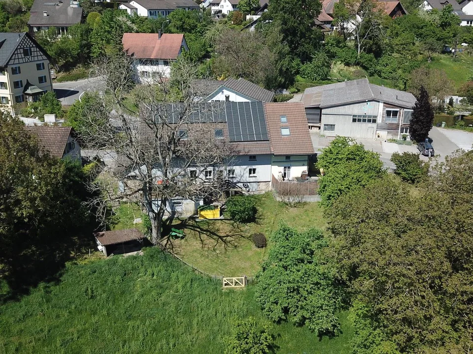 Altbau im Dorfkern: Ausbauobjekt mit 5.5 Zimmern und Substanz – foto 6 di 9
