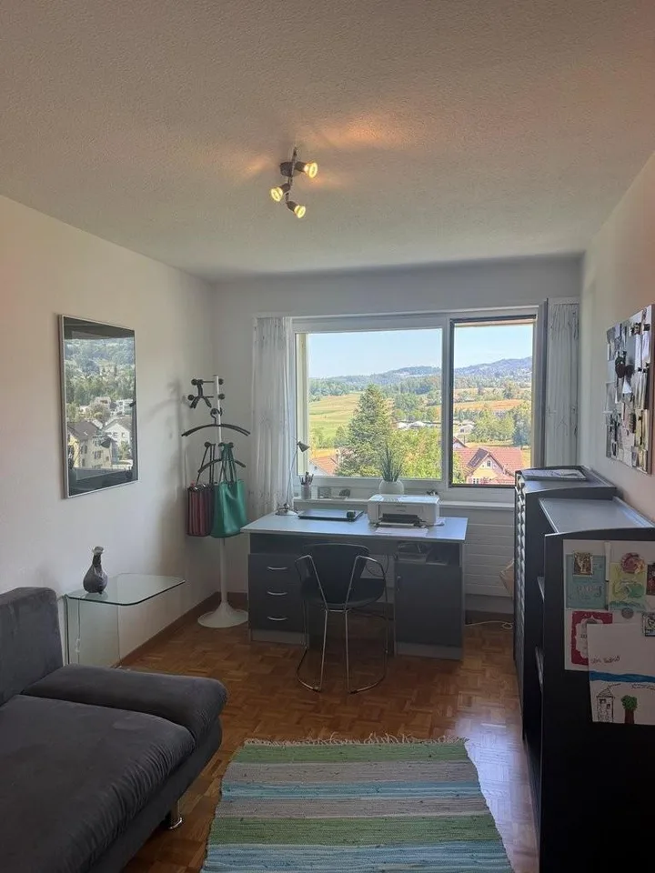 Charmante 3-Zimmerwohnung mit Fernsicht im Grünen zu vermieten