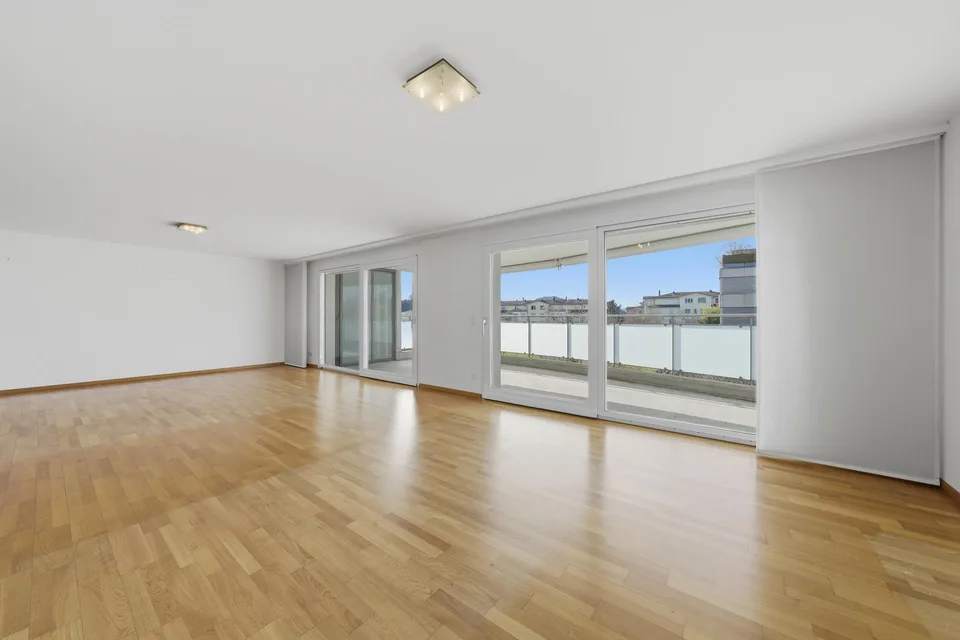 Grosszügige 4.5 Zimmerwohnung
