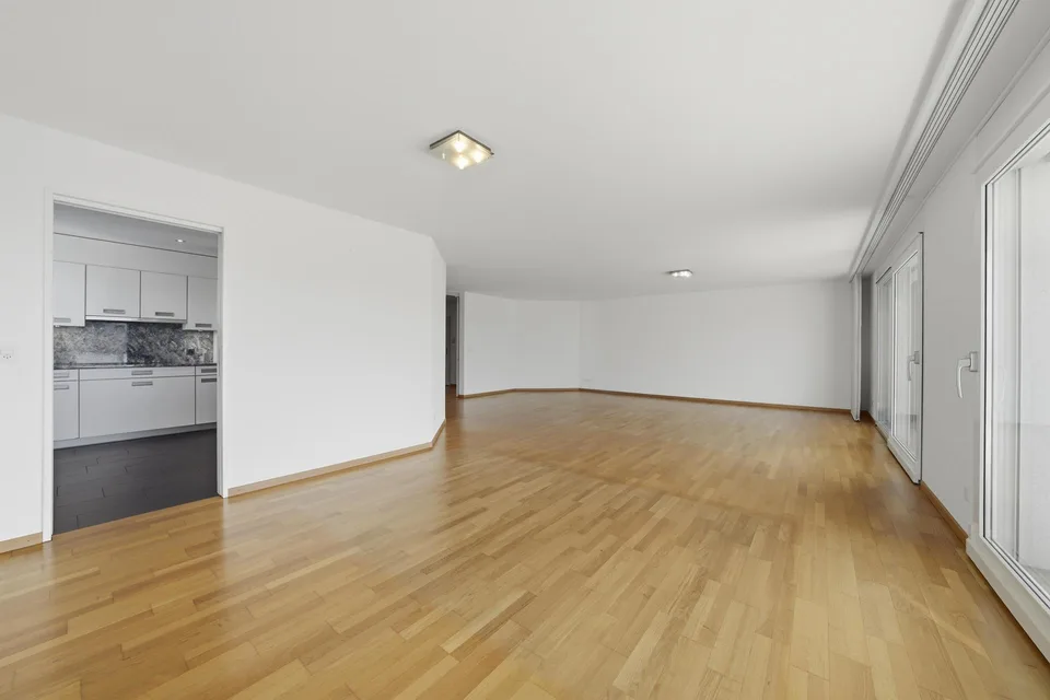 Grosszügige 4.5 Zimmerwohnung
