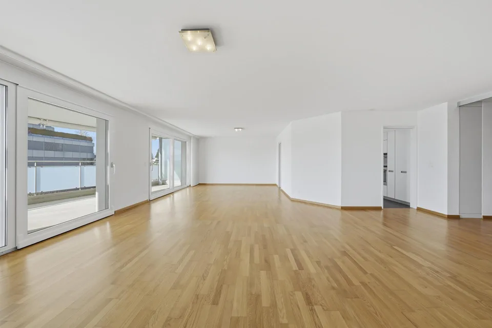 Grosszügige 4.5 Zimmerwohnung
