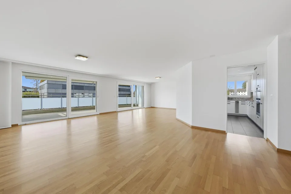Grosszügige 4.5 Zimmerwohnung