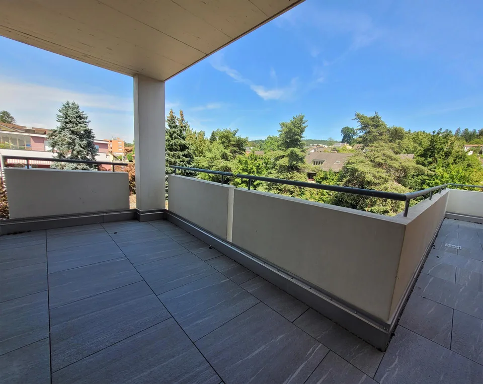 Ampia attica con vista panoramica e potenziale di progettazione – foto 11 di 15