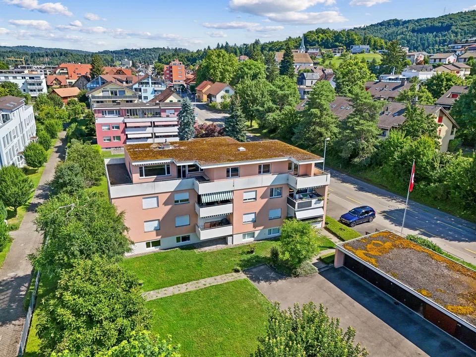 Ampia attica con vista panoramica e potenziale di progettazione – foto 14 di 15