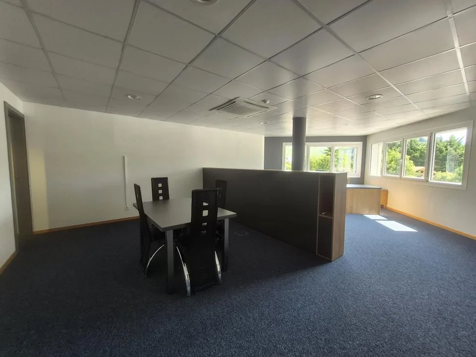 CONTHEY - BEAUX BUREAUX A LOUER