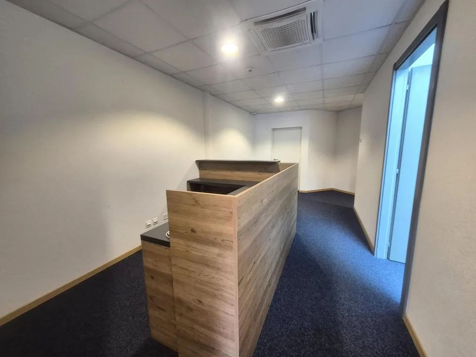 CONTHEY - BEAUX BUREAUX A LOUER – photo 10 sur 11