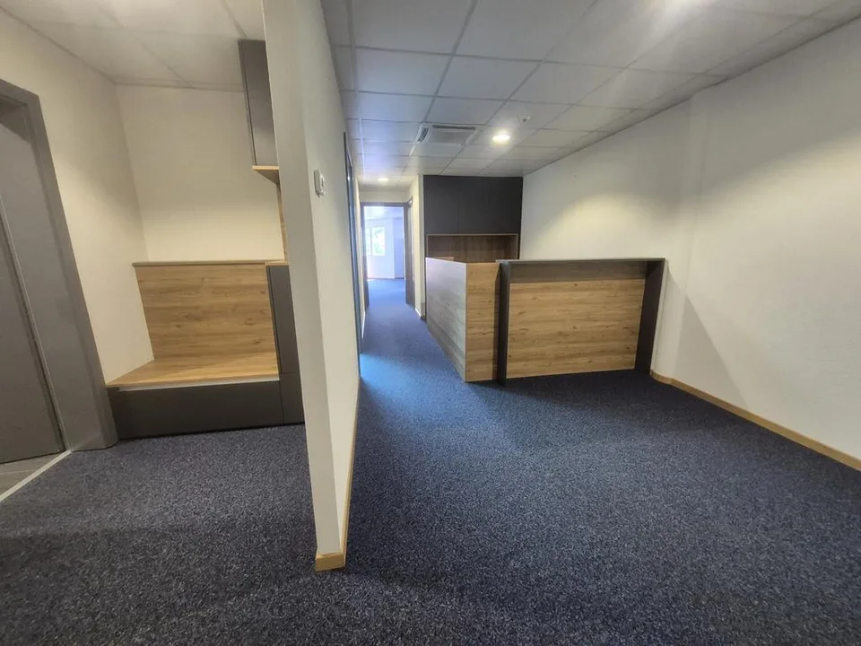 CONTHEY - BEAUX BUREAUX A LOUER – photo 7 sur 11