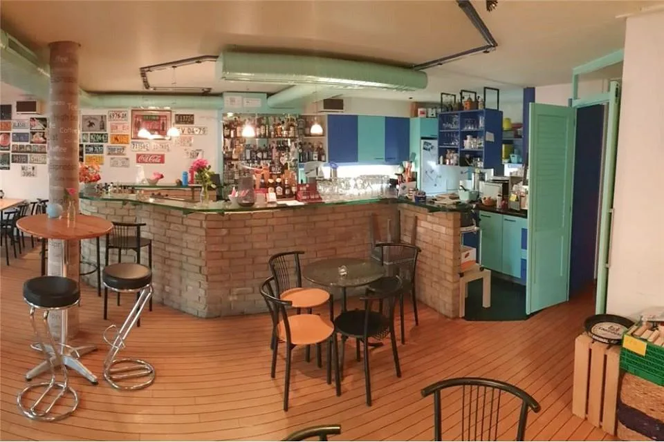 Café, Bar, Bistro mitten im schönen Toffen