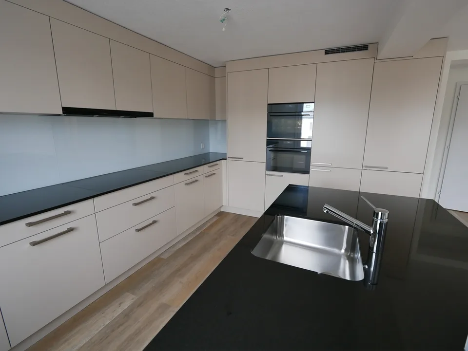 Thal:  3.5 Zimmer Wohnung mit grosszügiger Küche