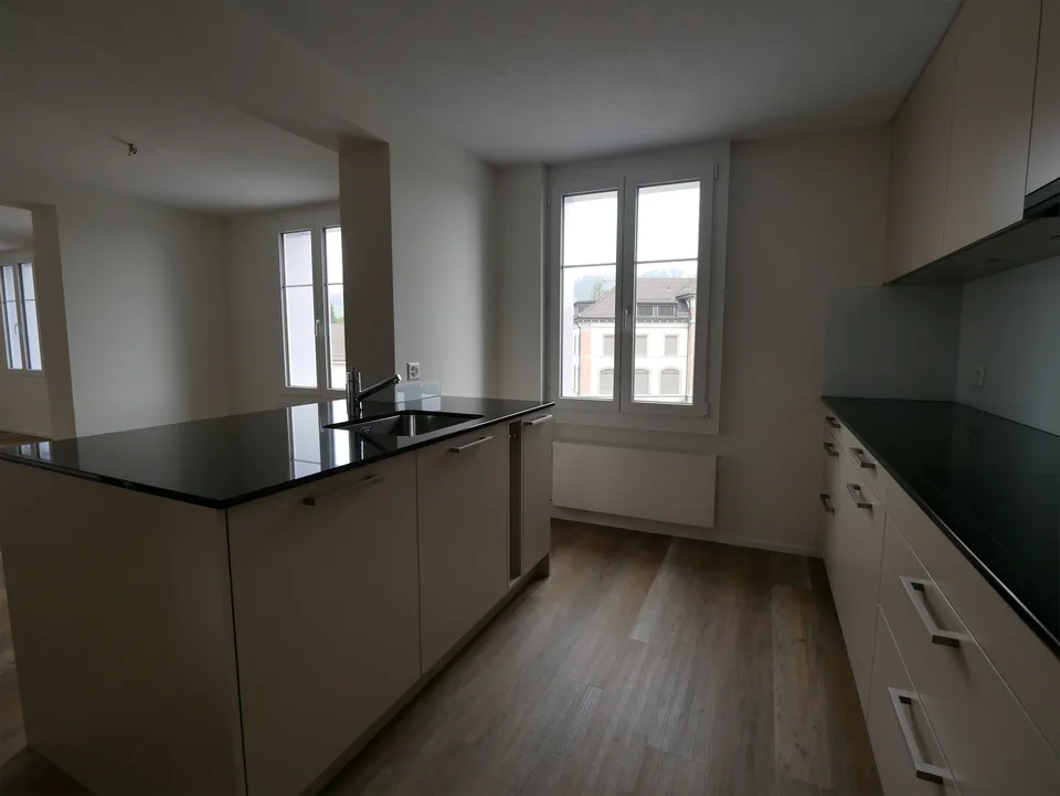Thal:  3.5 Zimmer Wohnung mit grosszügiger Küche