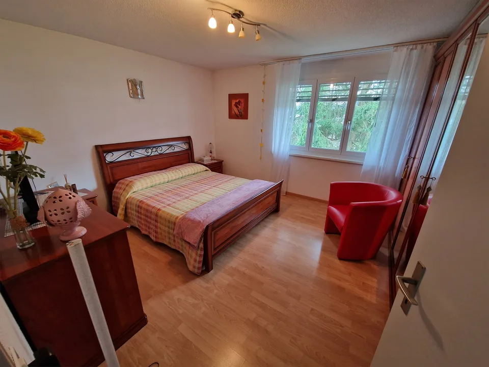Schöne 4 1/2 - Zimmerwohnung an zentraler Lage