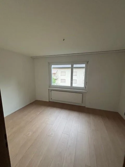 Preiswerte Familienwohnung in Wohngegend – foto 7 di 8