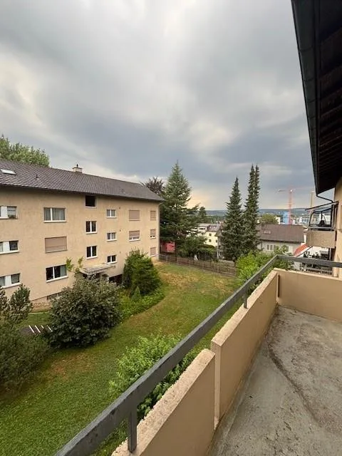 Preiswerte Familienwohnung in Wohngegend