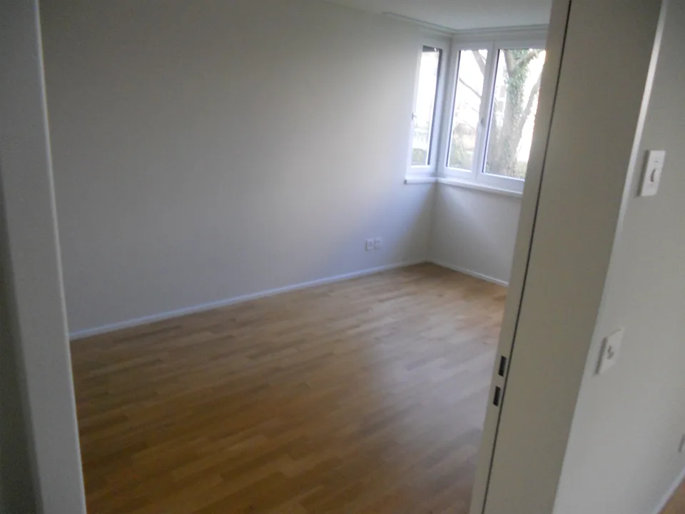 Ruhige helle 3.5 Alterswohnung an der Freyastr.12, Neuhausen