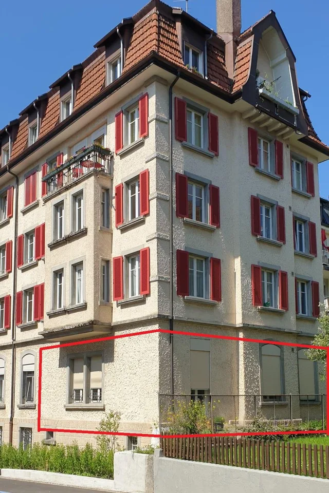 Grosse 2.5 Zi-Wohnung mit Sitzplatz im Lachenquartier