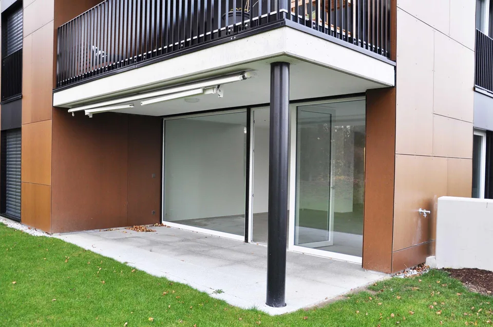 Moderne 3.5-Zimmer-Gartenwohnung im Grünen und Zentrumsnah