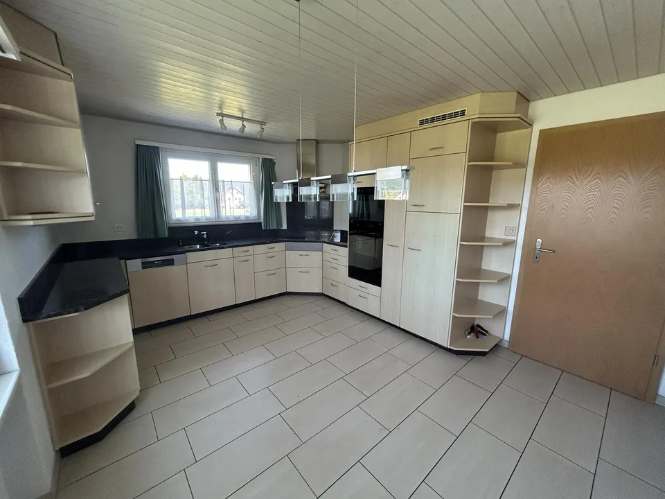 grosszügiges Haus an schöner Lage