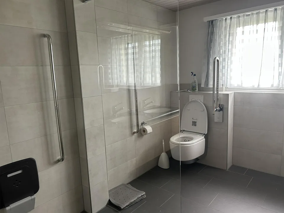 grosszügiges Haus an schöner Lage