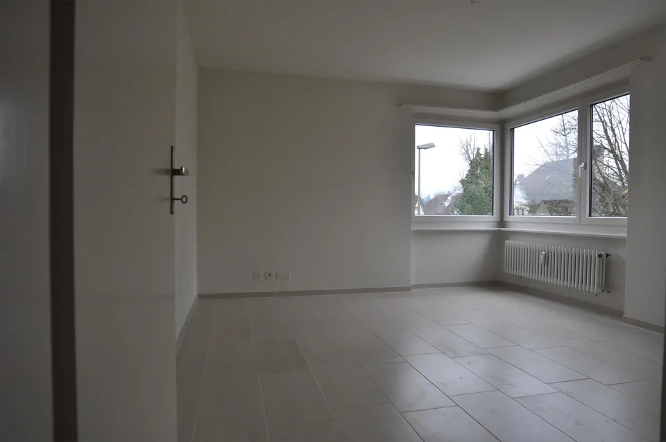 5-Zimmerwohnung, 114 m2, 2. OG, Lift, zentrale Lage in Laufen
